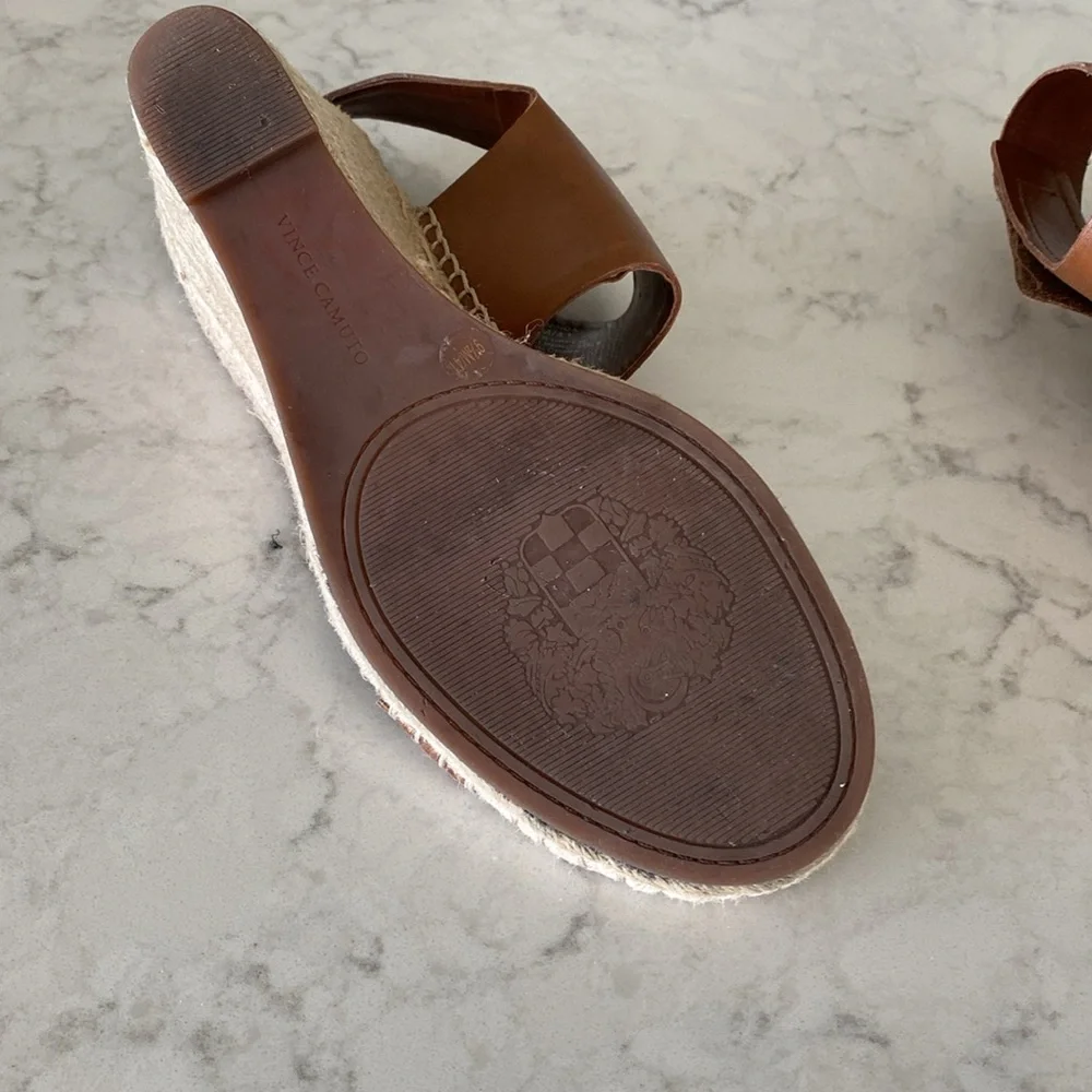 Vince Camuto  Laminda Wedge Espadrilles tan size 9 1/2